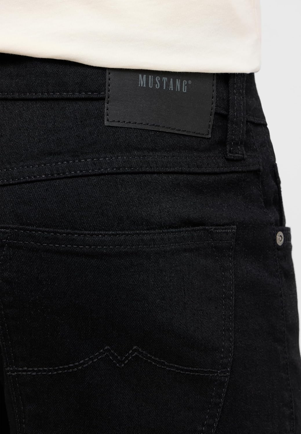 MUSTANG Herren Jeans Hose Big Sur 31W / 34L Schwarz, 31W / 34L Schwarz