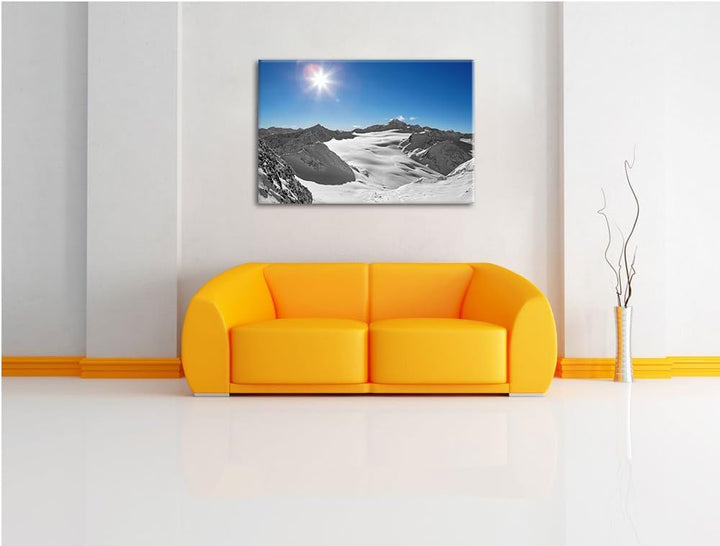 Sonne in den Winterbergen schwarz/weiss Format: 100x70 auf Leinwand, XXL riesige Bilder fertig gerah