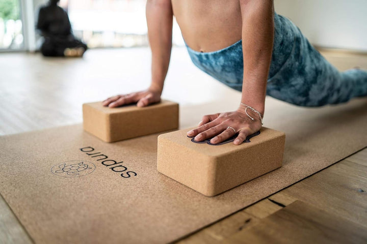 Yoga Blöcke 2er Set Kork - Yogablöcke 2 Stück - Hatha Yoga Klötze - Stabilität durch Naturkork