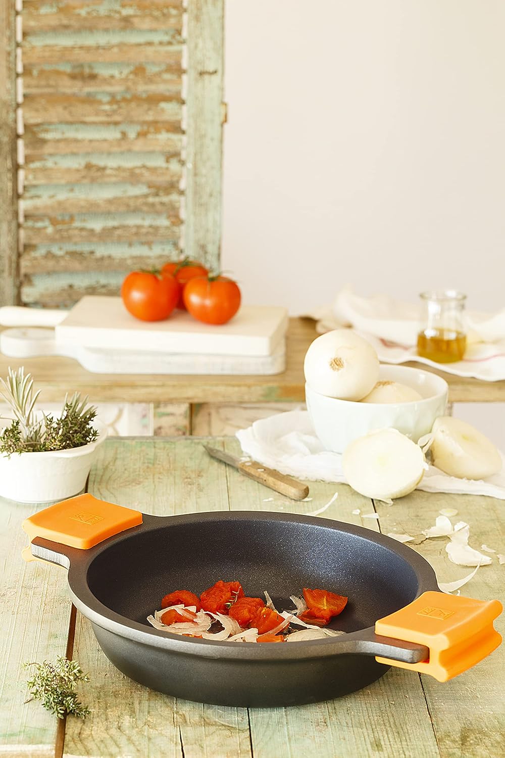 BRA Efficient | Niedriger, antihaftbeschichteter Kochtopf ohne Deckel, für alle Herdarten und Indukt