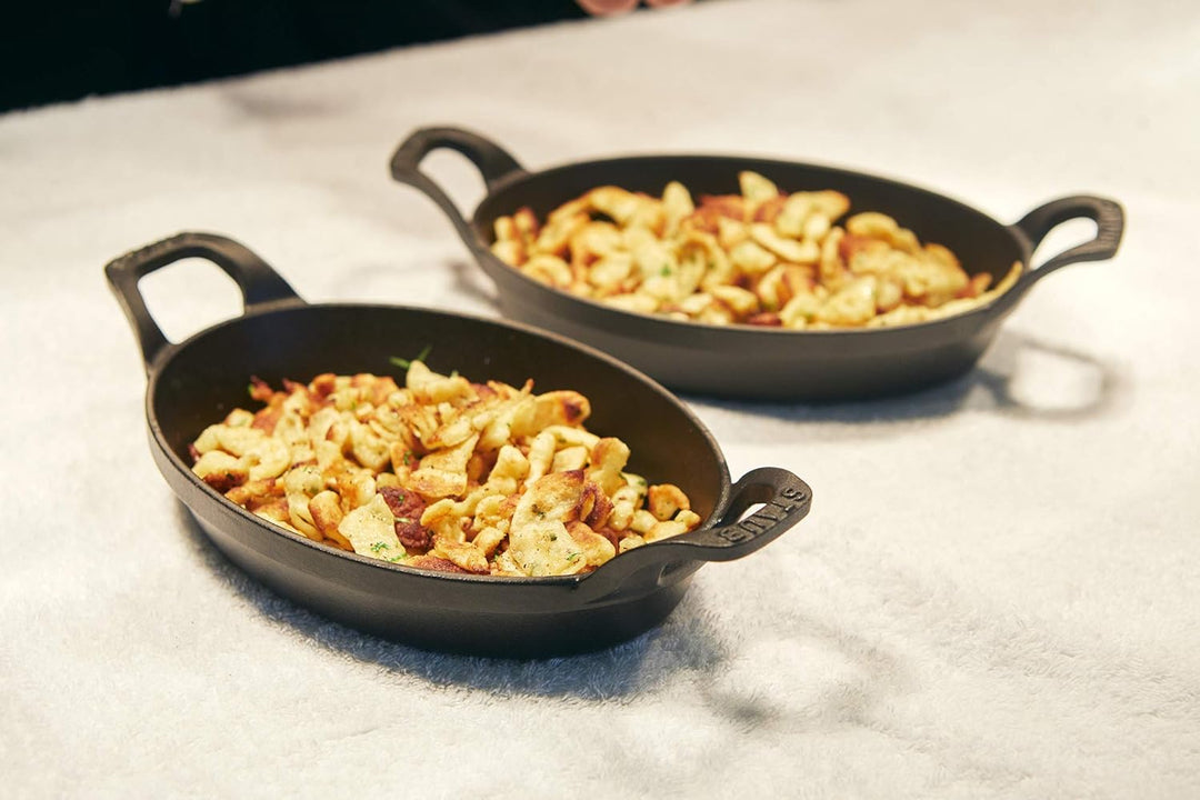 STAUB Stapelbare Auflaufform, oval Schwarz 37 cm, Schwarz 37 cm