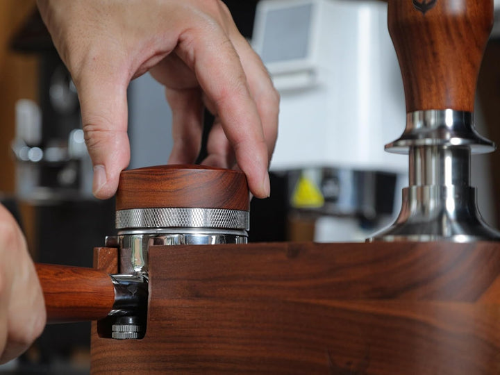 58mm Espresso Distribution Tool, Rosenholzgriff, Kaffee-Verteiler, verstellbare Tiefe, Espresso-Nive