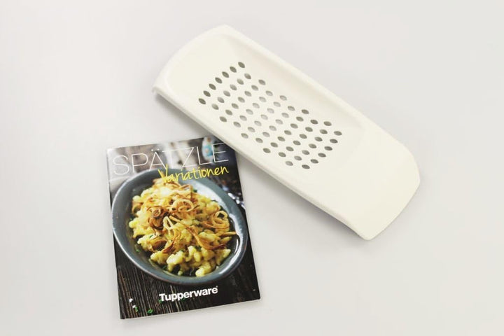 TUPPERWARE Backen weiss Knöpfle Spätzle+Teigspatel+Rezeptheft Spätzleria 29737