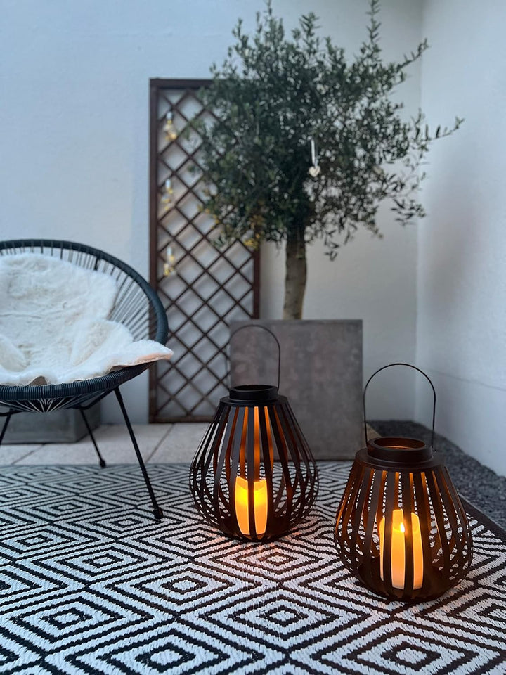 Brandsseller Windlicht 29,5 x 27,5 cm Metall mit Henkel Gitter Design Schwarz Kerzenständer Laterne