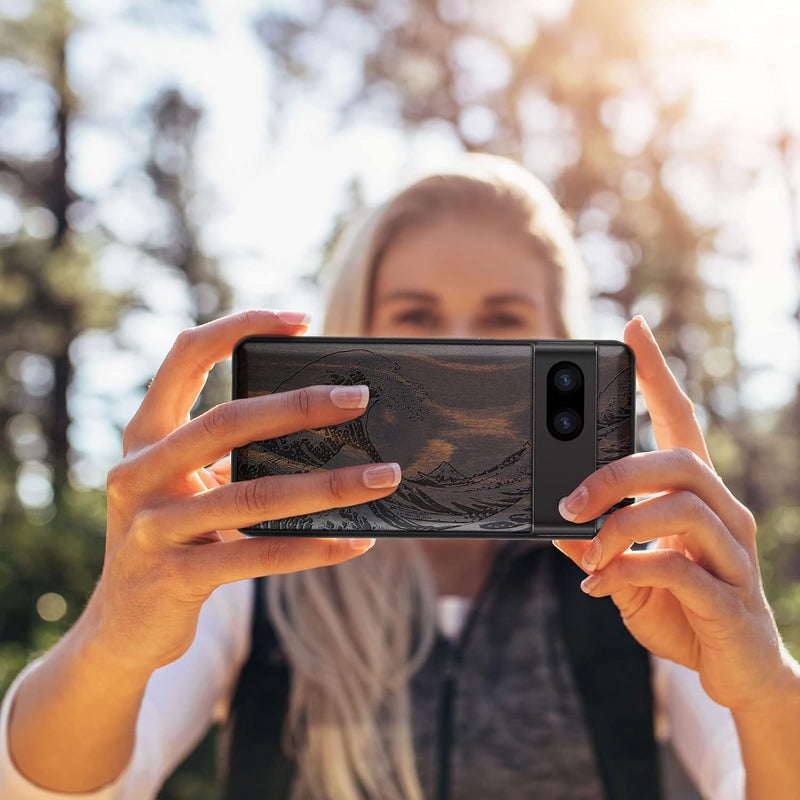 Carveit Holz Handyhülle für Google Pixel 7a Cover [Einzigartiges Design Case] Stossstange hülle Komp