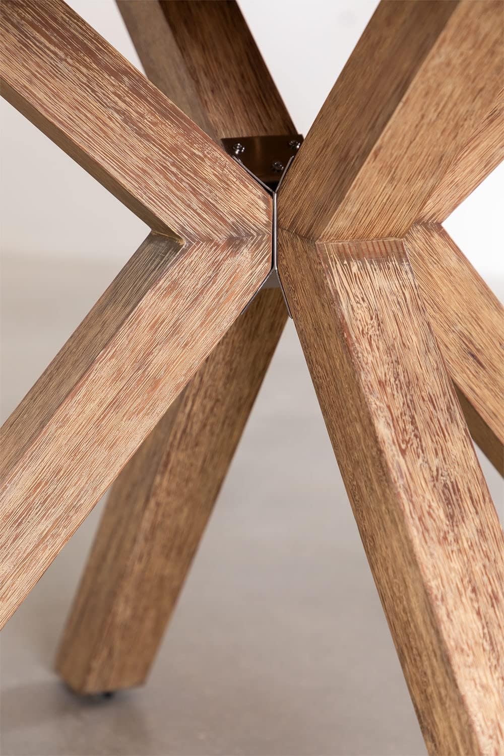 SKLUM Runder Gartentisch aus Holz Naele Ø120 cm, Ø120 Cm