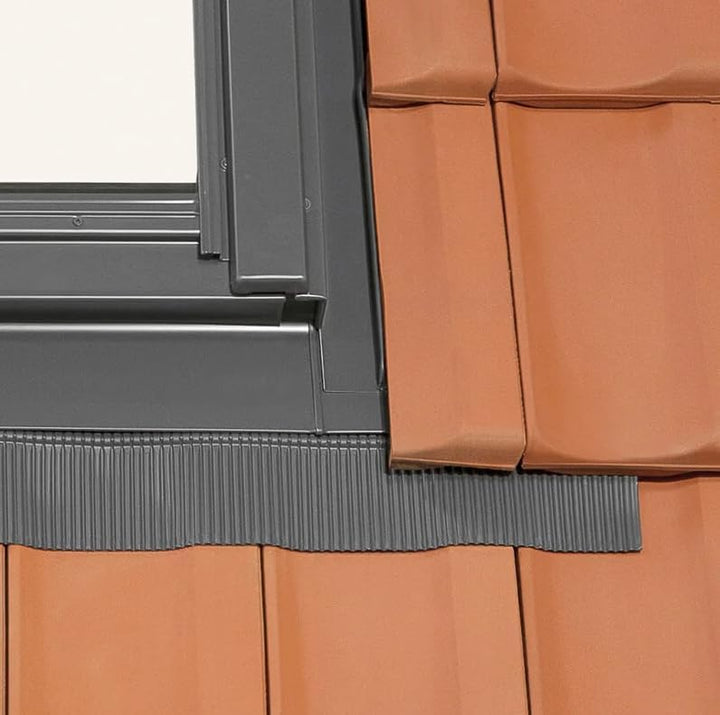 Velux Konzern RoofLite+ Dachfenster Holz SLIM und Eindeckrahmen (66 x 118), 66 x 118