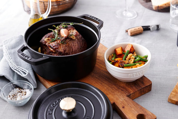 STAUB Gusseisen Bräter/Cocotte, Rund 20 cm, 2,24 L, Aromaregen Funktion, Für alle Herdarten geeignet