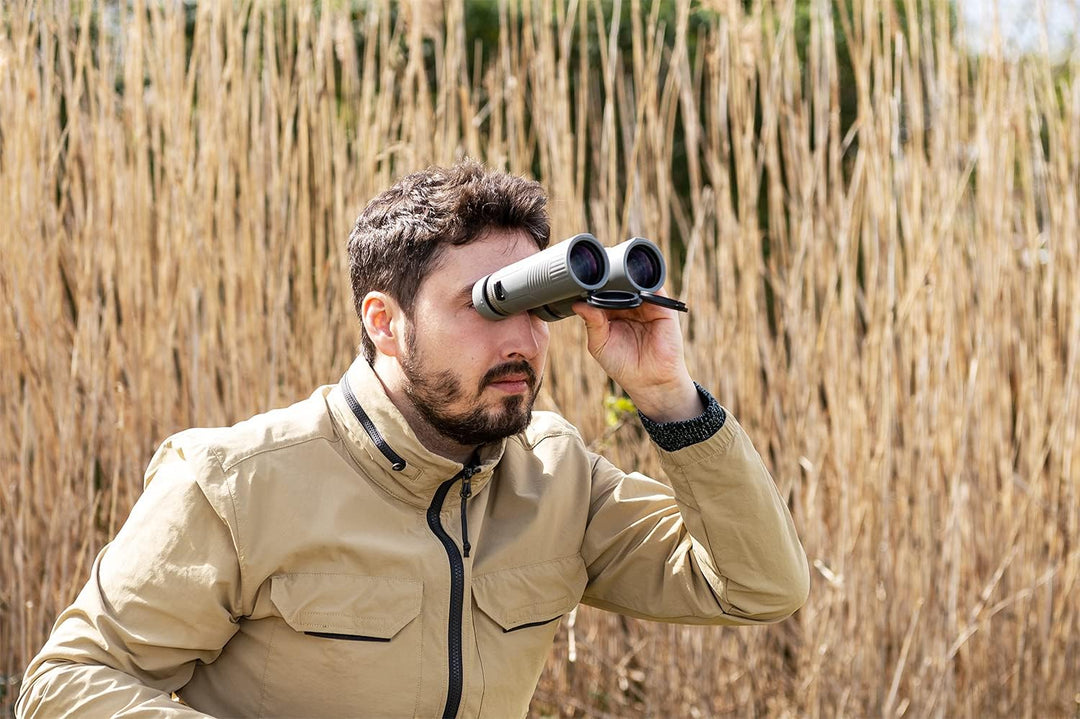 Bresser Fernglas 8x42 Wave, wasserdicht, mit BaK-4-Glas, UR-Vergütung und Brillenträgerokularen, per