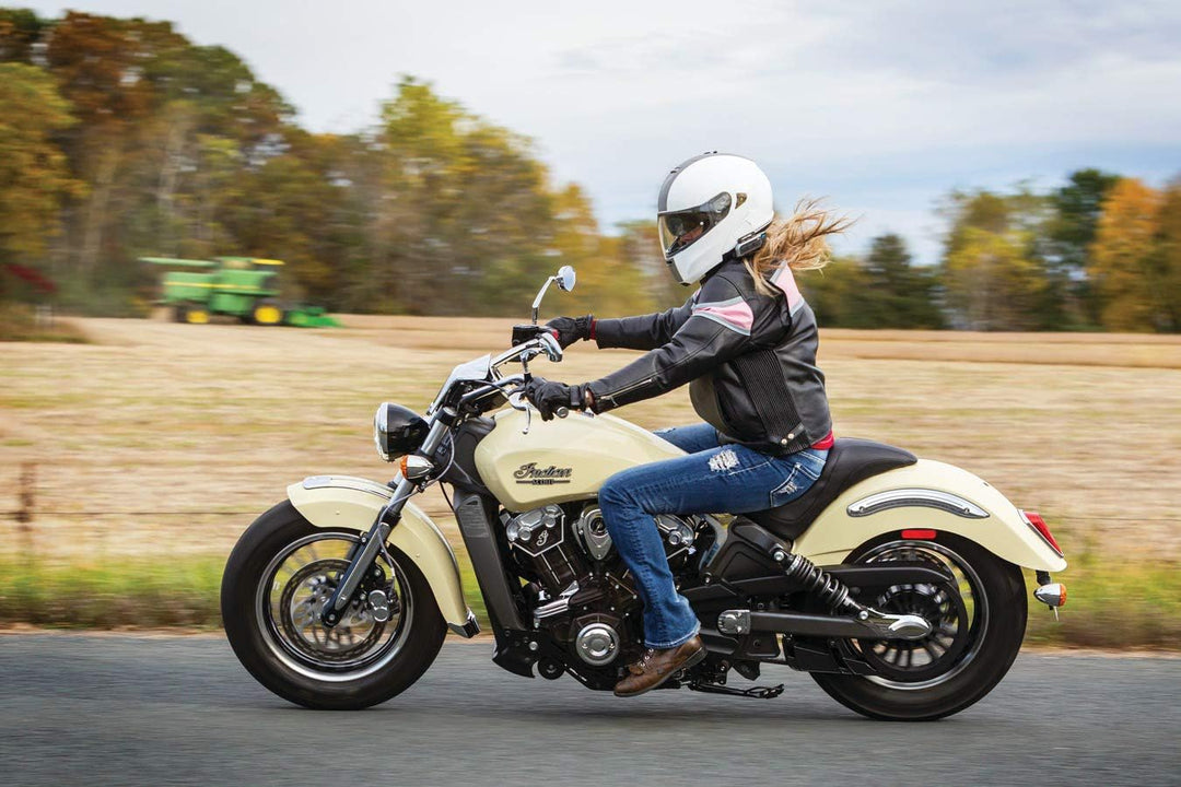 Kuryakyn 8758 Motorrad Accent Zubehör: Legacy Unterschenkel-Akzente für 2015-19 Indian Scout Motorrä