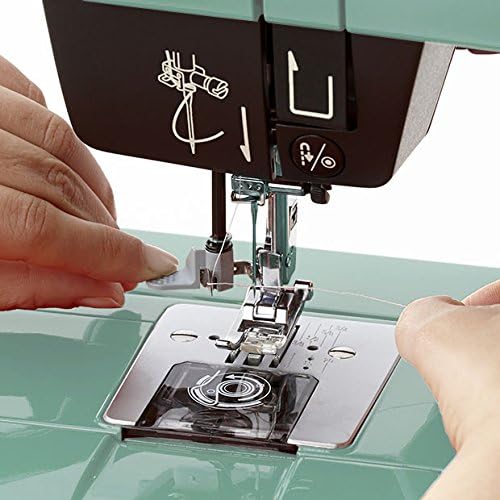 Toyota Oekaki50G Kreativ Freiarm Nähmaschine Oekaki mit 50 Programmen und Freihandstickfunktion, grü