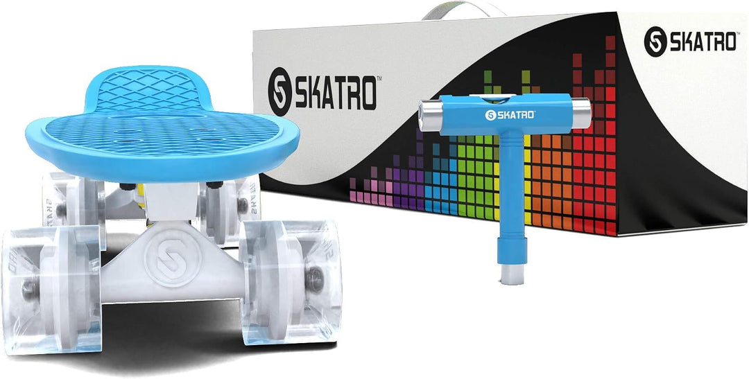 Skatro - Mini-Cruiser-Skateboard. 22 Zoll Kunststoff-Board im Retro-Stil, komplett mit Arctic Glacie