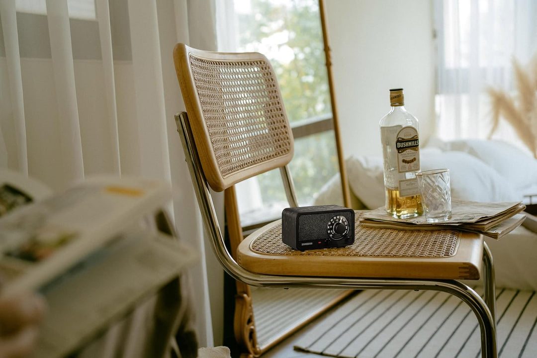 SANGEAN WR-8 – Tragbares Vintage Radio mit Bluetooth Lautsprecher, FM-Empfang, integriertem Akku, Ec