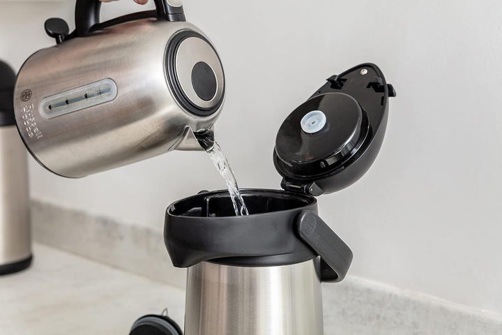 Emsa 637301600 President Pump-Isolierkanne | Füllvolumen: 3 Liter | 12 h heiss | Abnehmbarer Pump Ko
