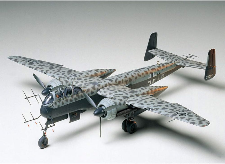 Tamiya 300061057-1:48 WWII Deutsche Nachtjäg Heinkel Uhu He219