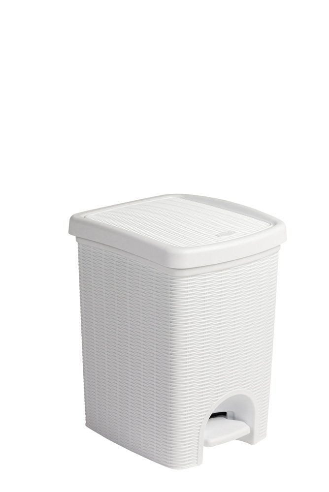 Tretmülleimer im Rattan Design mit herausnehmbaren Einsatz und 20 Liter Volumen im klassischen Weiss