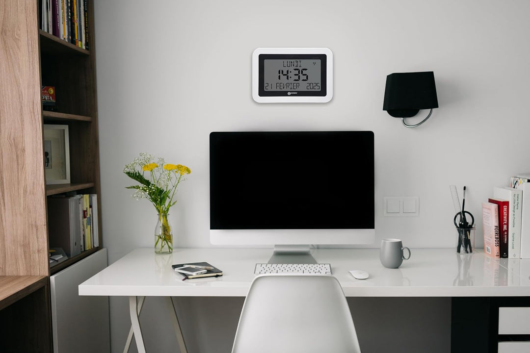 Digitale Uhr und ewiger Kalender – Die Viso 10 von Geemarc mit automatischer Zeiteinstellung und gro