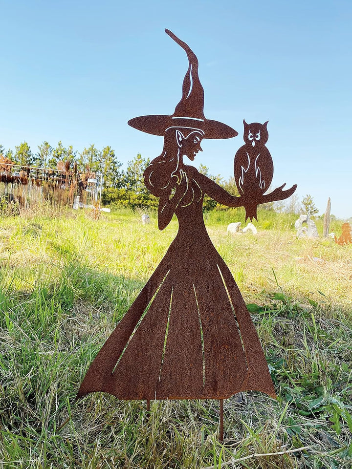 Gartenfigur Hexe mit Eule auf dem Arm klein 50x30cm Gartenstecker Edelrost, Rot