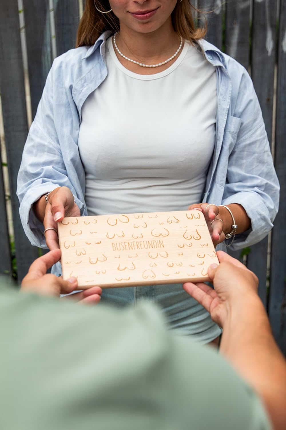 Holz-Brettchen - Busenfreundin/Geschenk für die beste Freundin/Geschenkidee für Freundin