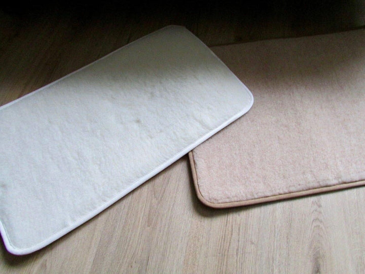 Sportmatte Rutschfest, Yogamatte, Gymnastikmatte, Fussmatte, Bettteppich, 100% Wolle beige 50x70 cm,