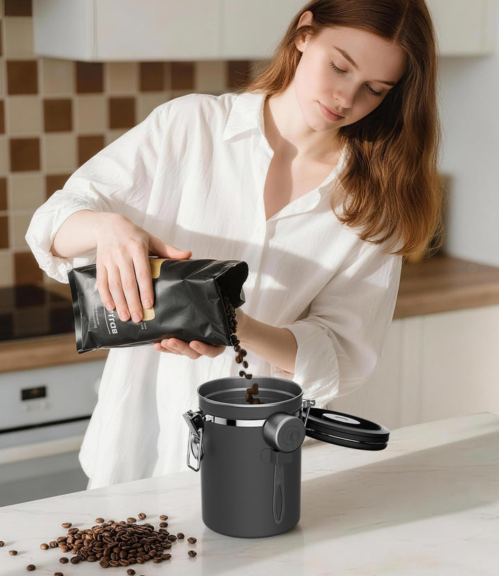 Coffee Gator Kaffeedose Luftdicht 2er Set (Mittel 1,3 L) - Kaffeebohnen Behälter aus Edelstahl mit C