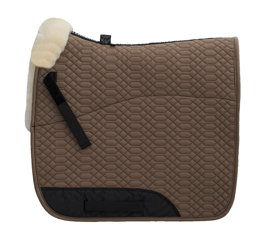 Engel Reitsport Lammfell Schabracke Half Lined SCHABRA1-D-CAM-MED Steppstoff Camel Fell med. Dressur