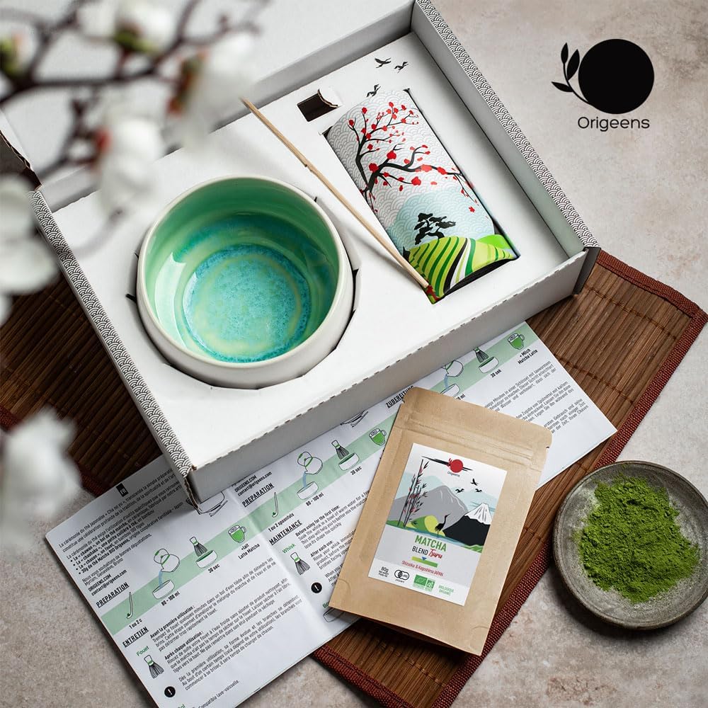 Origeens MATCHA TEE SET mit Matcha Besen, Matcha Schale aus Keramik, BIO Matcha Tee aus Japan | Hand