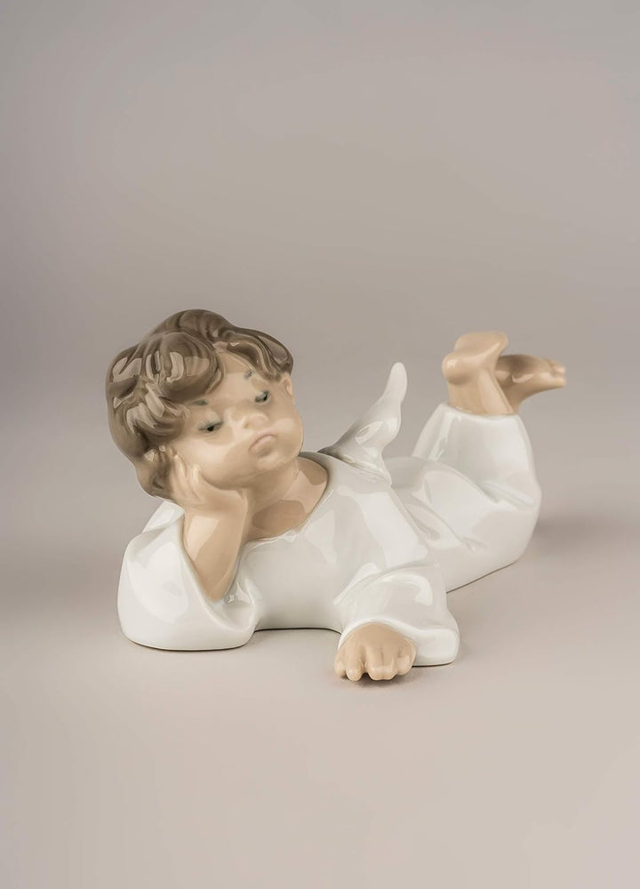 LLADRÓ Figur Liegender Engel. Engel. Porzellan.