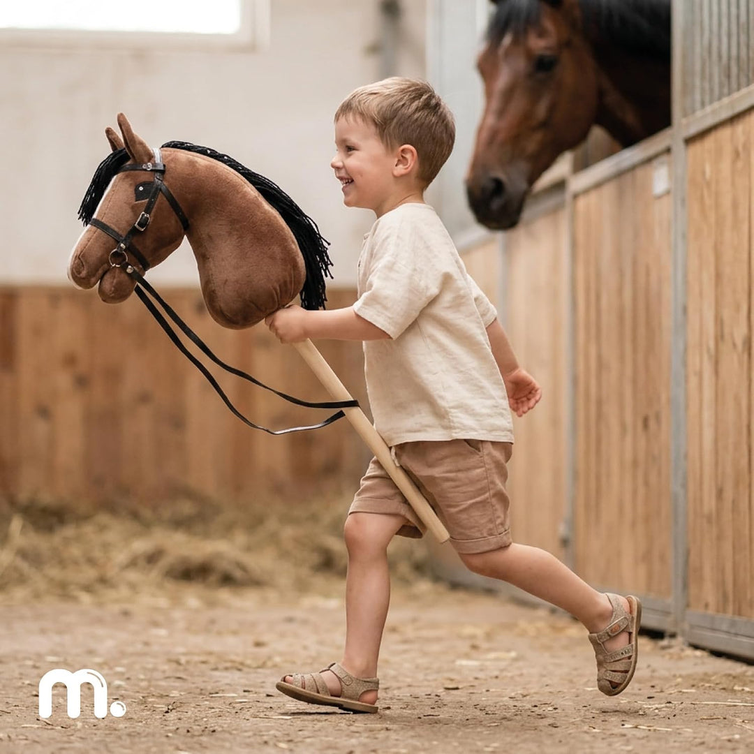 mamabrum Hobby Horse Braun Steckenpferd Kinder 68 cm | Steckenpferd mit Holzstab, verstellbarem Zaum