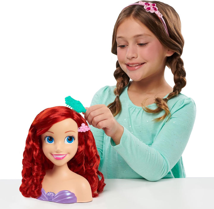Disney Princess 20 cm Ariel Frisierkopf mit Zubehör, 7-teilig, rotes Haar, Kinderspielzeug ab 3 Jahr
