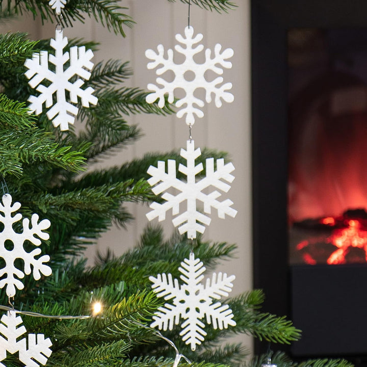 com-four® 16x Tannenbaumschmuck Set - Schneestern-Anhänger - Weihnachtsbaum-Hängedeko zum Dekorieren
