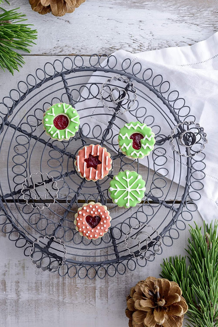 Dr. Oetker 15er Mini-Linzer Ausstecher-Set, Ausstechformen für Weihnachten, hochwertige Ausstecher f