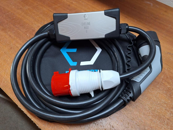 Eveline Max II Smart tragbares Ladegerät Typ2 - CEE 5-pin (RCD FI A-EV) | 16-32A | 3-phasig | 5-8M +