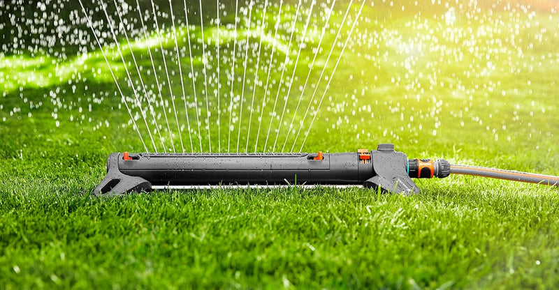Gardena Viereckregner AquaZoom L: Regner zur Bewässerung von Flächen von 28-350 m², Reichweite 7-21