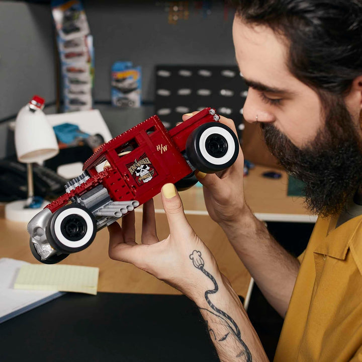 MEGA Construx HBD50 - Hot Wheels Bone Shaker Bauset, Bauset mit 904 Bausteinen, Spielzeug ab 10 Jahr