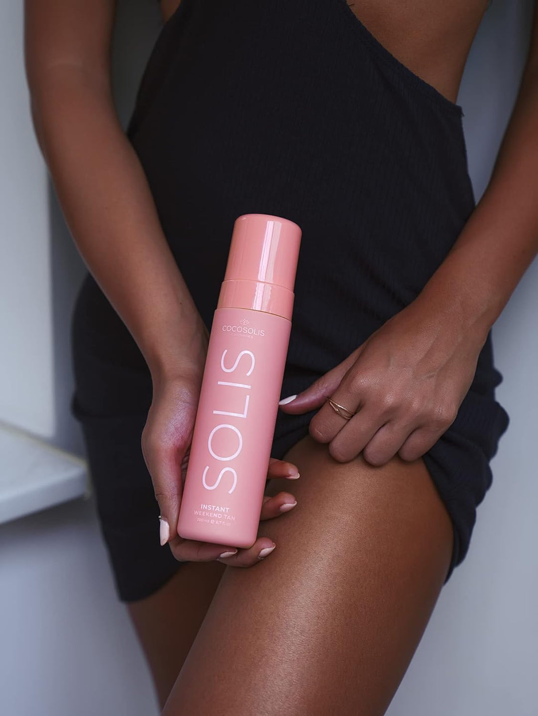 COCOSOLIS SOLIS Instant Weekend Tan Selbstbräuner für Gesicht und Körper, Mousse mit Sofort Effekt u