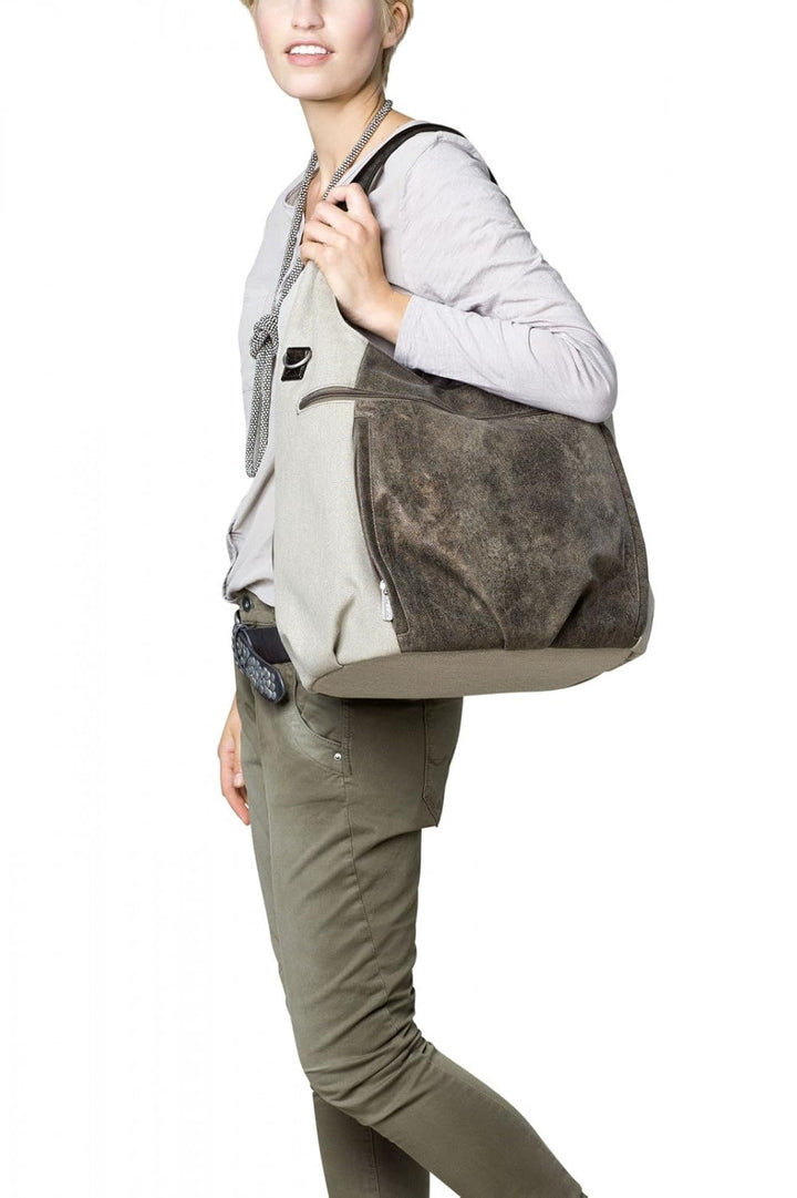 LÄSSIG Baby Wickeltasche Babytasche Stylische Tasche inkl. Wickelzubehör/Casual Hobo Bag olive / bei