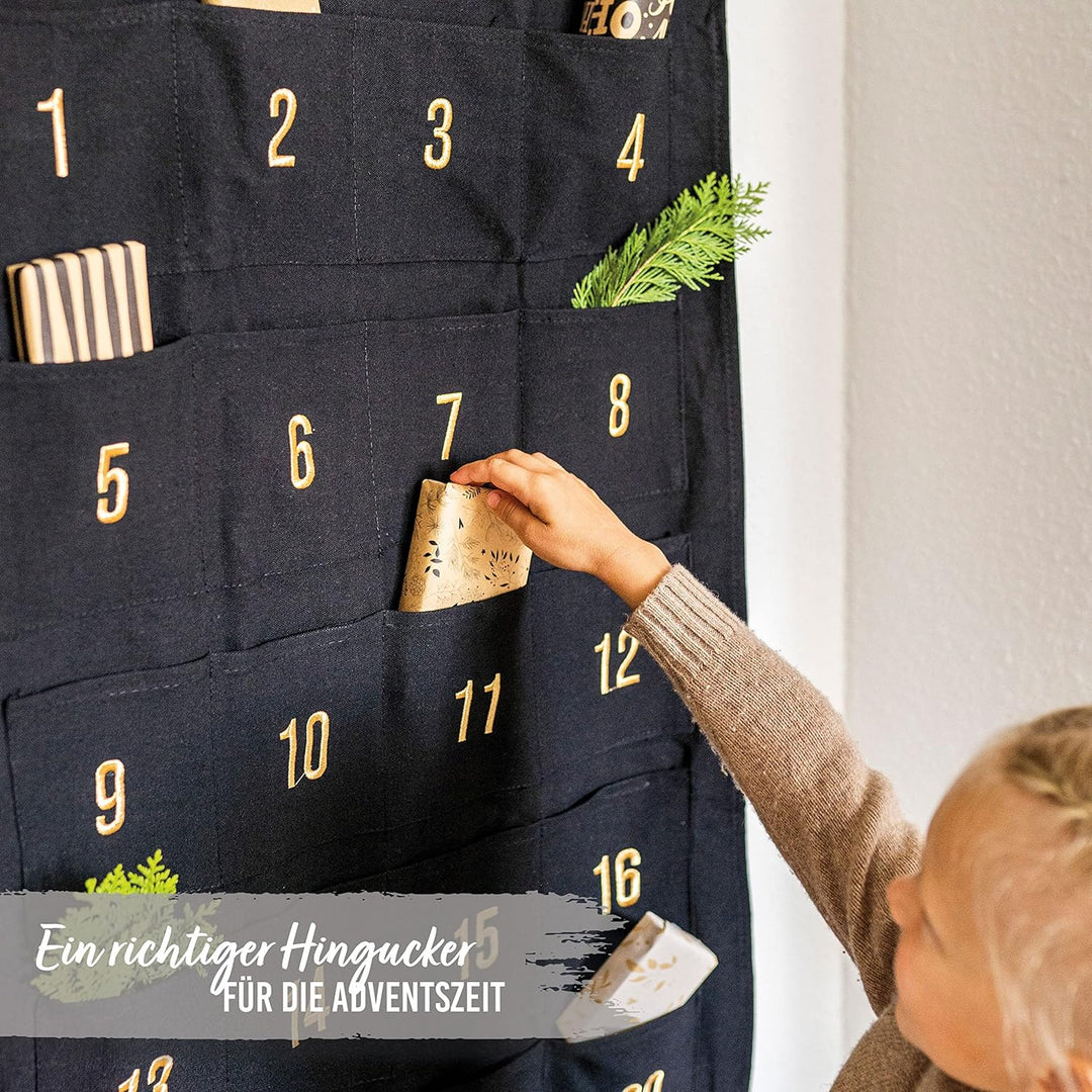 Papierdrachen Adventskalender 2023 als Wandkalender aus Stoff zum Befüllen - schwarz & gold - hochwe