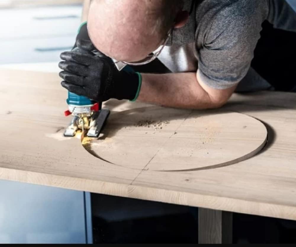 Bosch Professional Stichsäge GST 90 E (1x Sägeblatt, Absaug-Set, Spanreissschutz, im Koffer) + 3x St