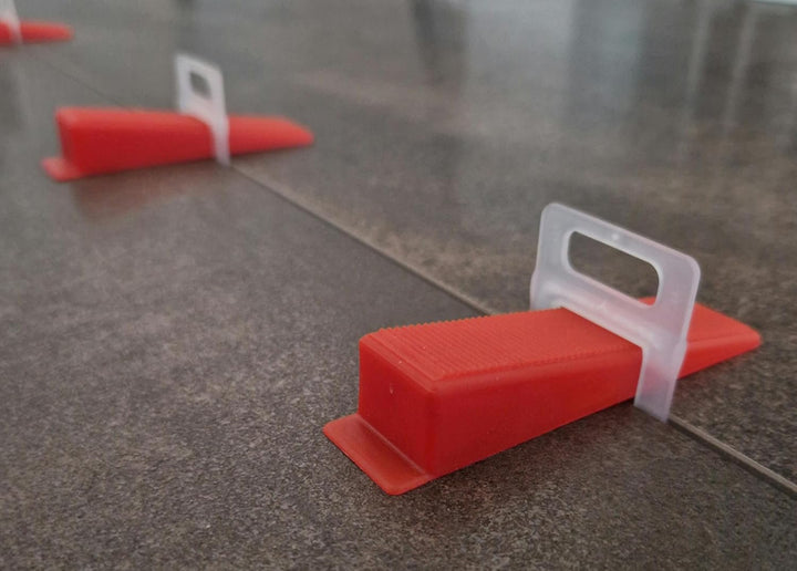 Fliesen Nivelliersystem Rot Fliesenstärke 3-12 mm Basis+-Set 2,5 mm 400 Laschen 100 Keile + Zange -V