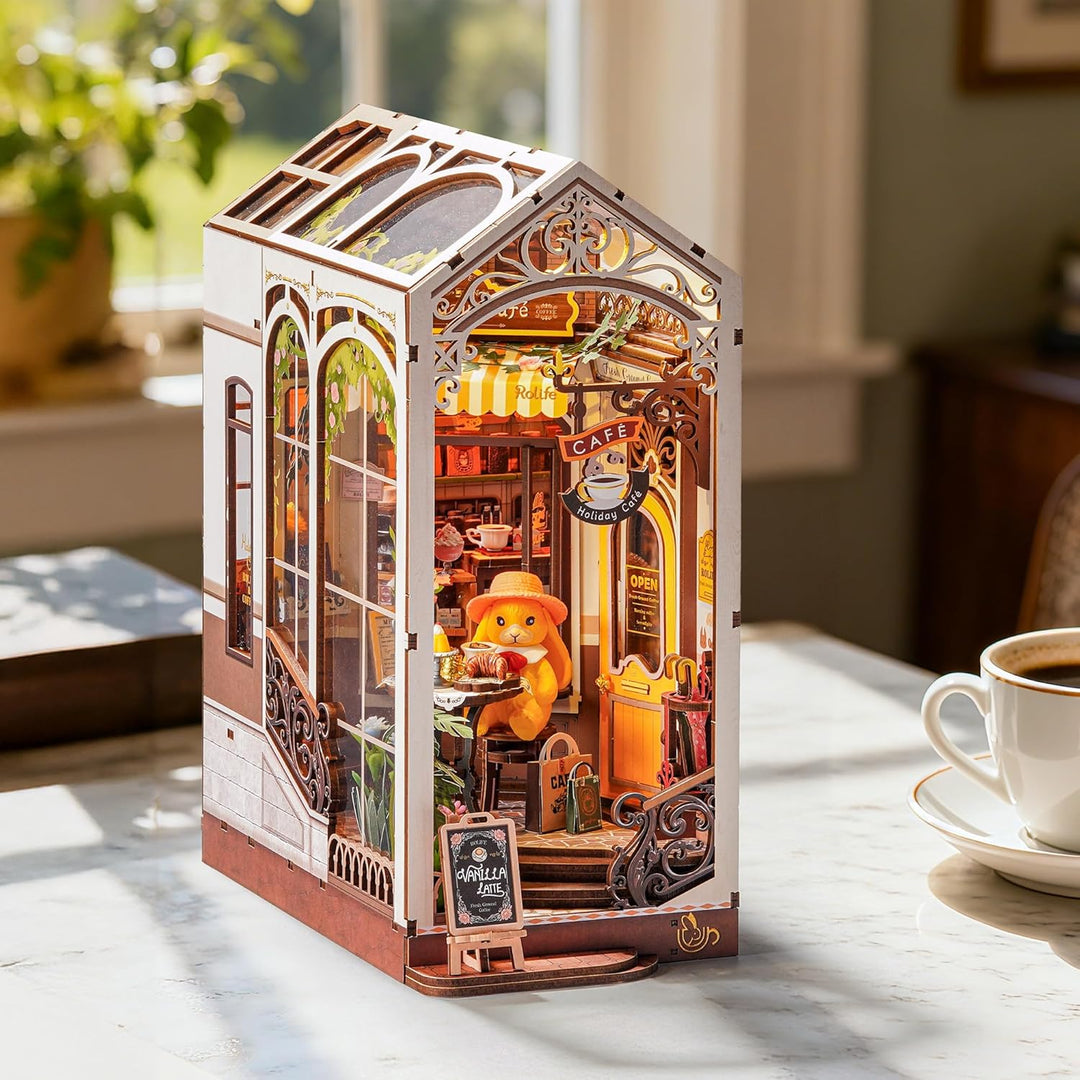 Rolife Book Nook Kit für Erwachsene Miniatur Haus Selber Bauen mit Licht Holiday Café Booknook Bausa