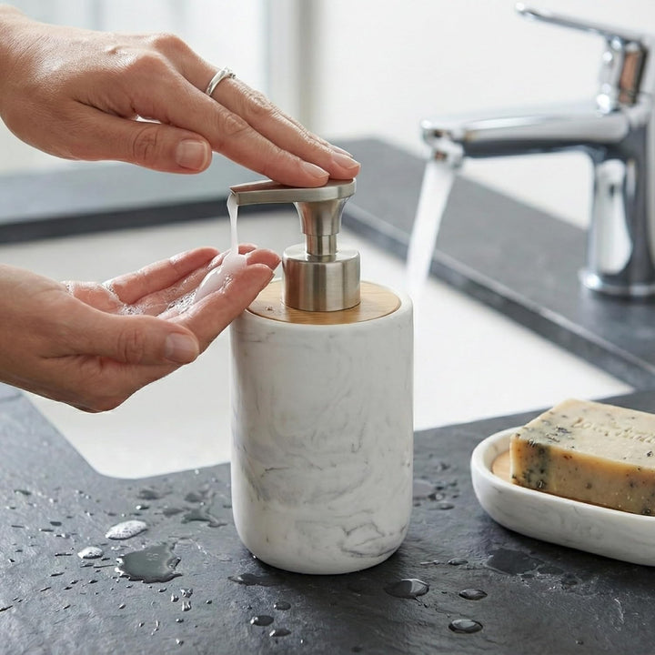Badezimmer Set 3-teilig - Seifenspender mit Pumpe aus Zinklegierung, Zahnputzbecher und Seifenschale