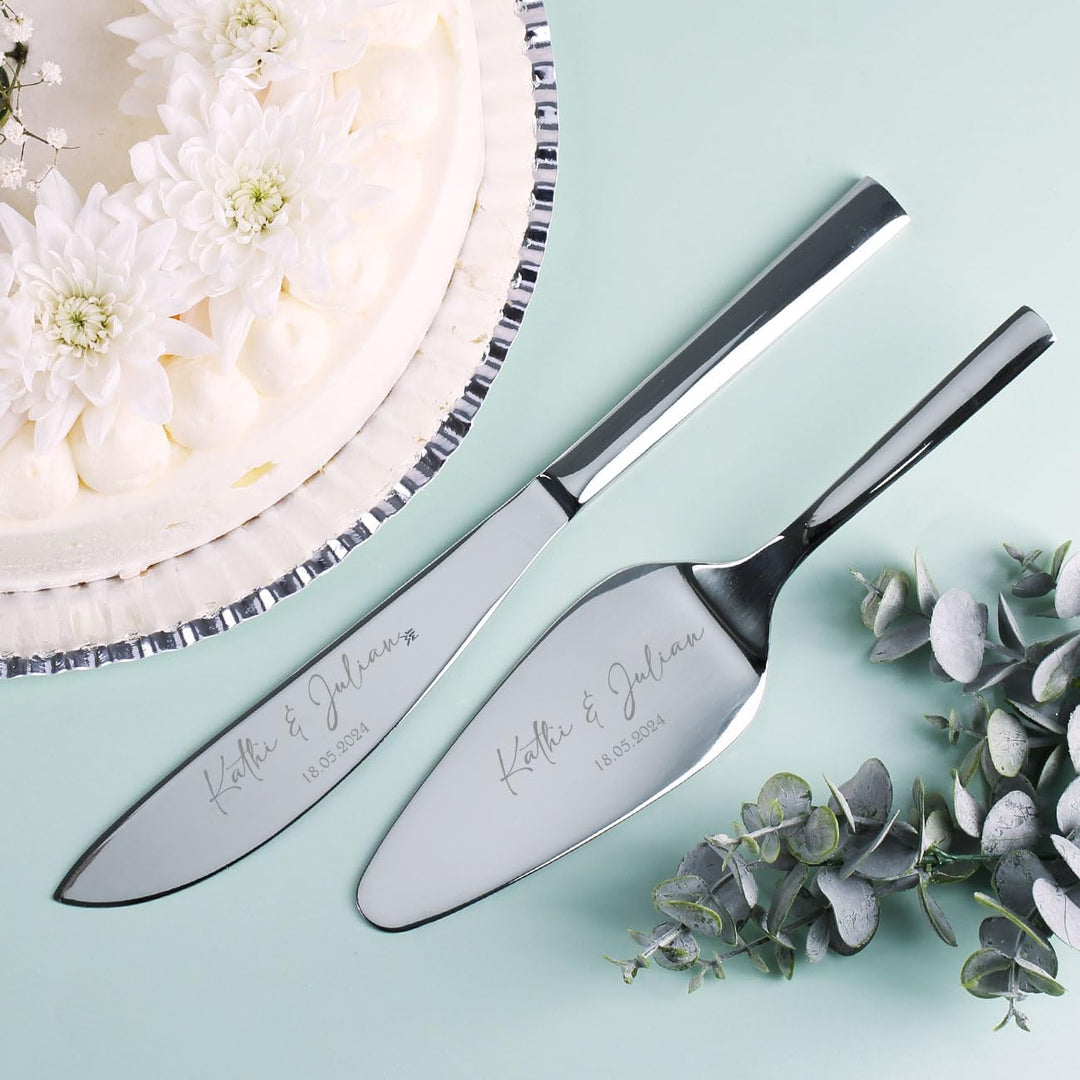 Herz &amp; Heim® WMF Tortenbesteck zur Hochzeit mit passendem Tortenteller, personalisiert, Motivauswahl