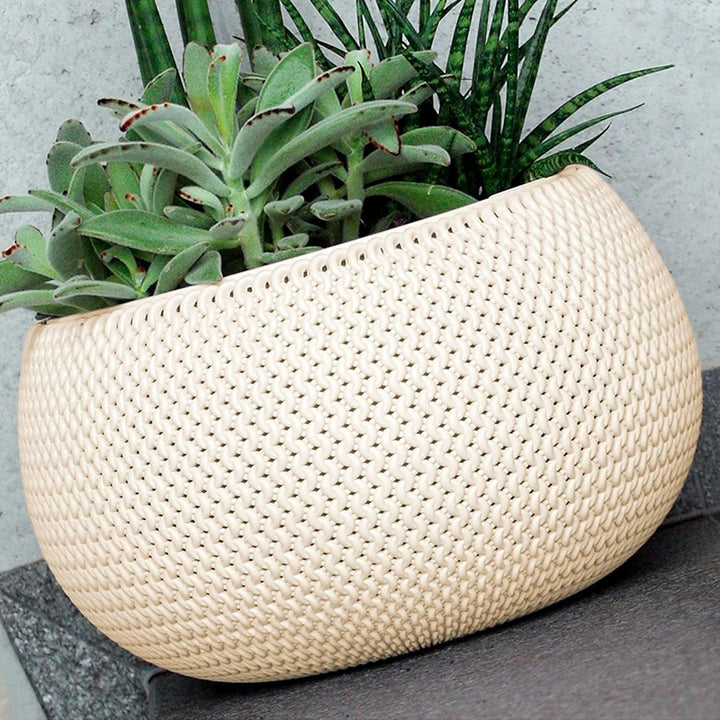 Maceta redonda con deposito Splofy Bowl de plastico en color crema 47,8 (largo) x 47,8 (ancho) x 30