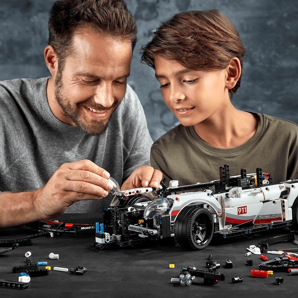 LEGO 42096 Technic Porsche 911 RSR, Rennauto Bausatz für Fortgeschrittene, Exklusives