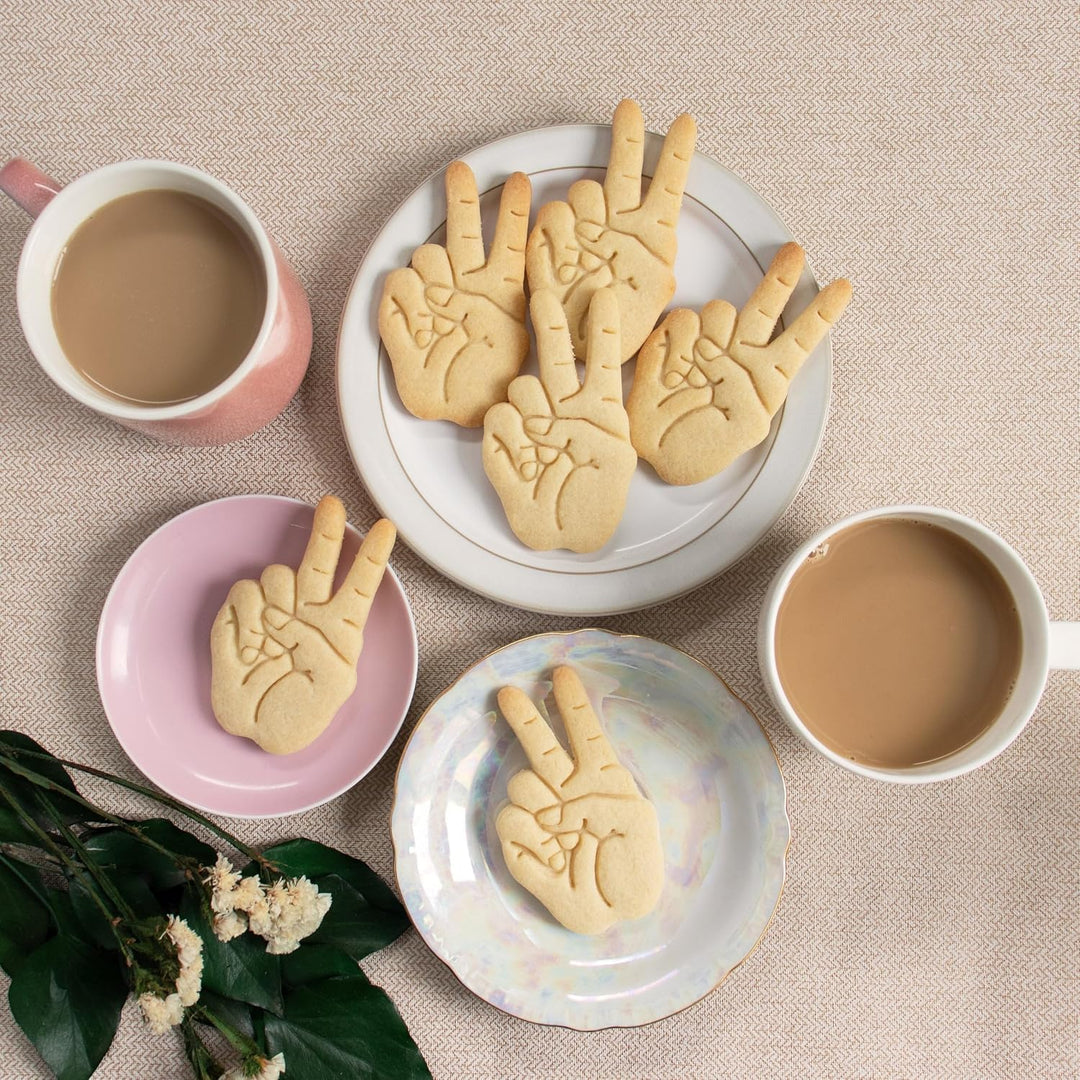4er Set Handzeichen Ausstechformen (Formen: Victory Zeichen, Zeichen der Hörner, Gekreuzte Finger, S