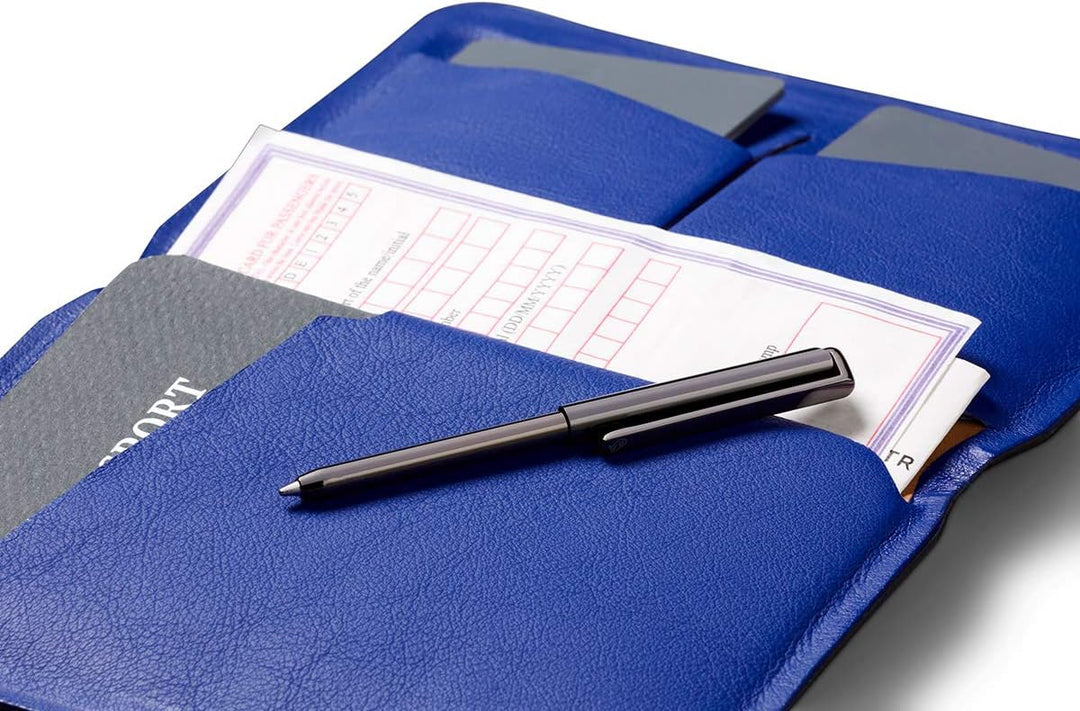 Bellroy Apex Passport Cover (Leder-Reisepasshülle, RFID-Schutz) - PepperBlue, Pepperblue