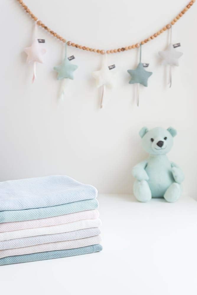 BO Baby’s Only - Gestrickte Gitterbettdecke Soft Classic - Strickdecke aus Baumwolle - Für Jungen -