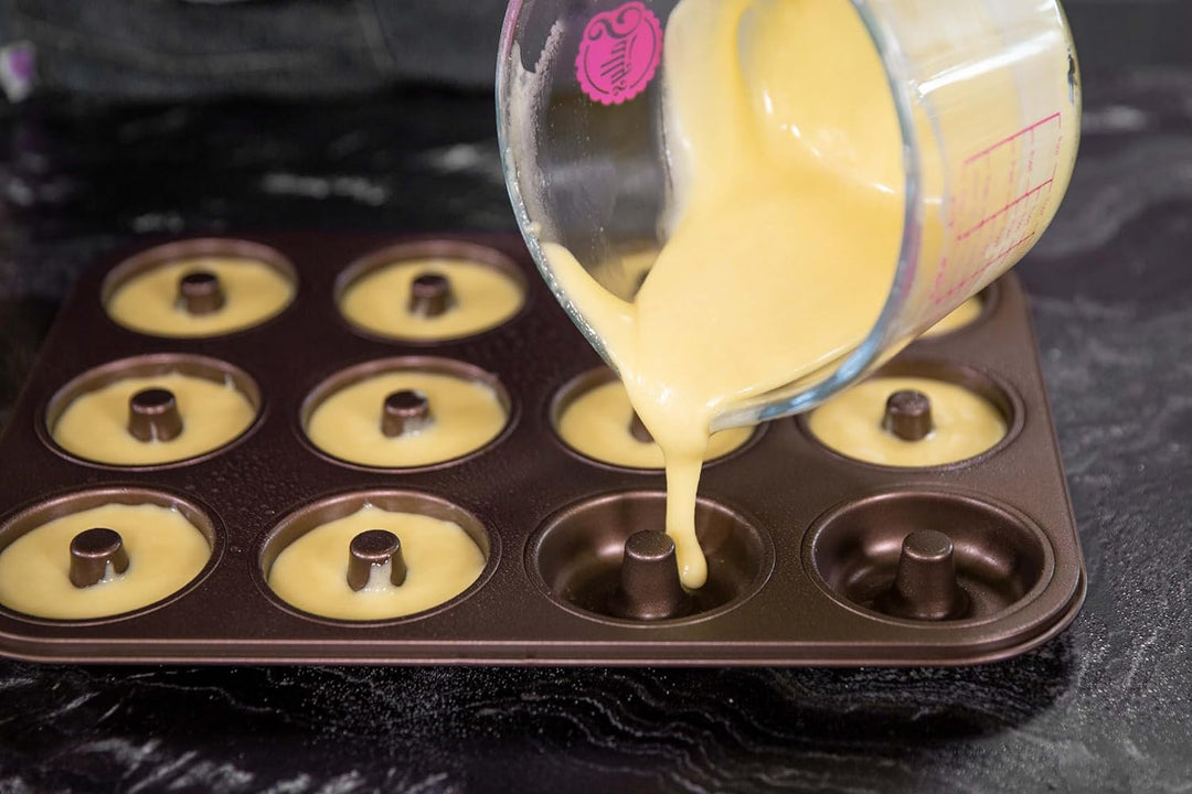 Sallys 12er Donutform. Donutform mit spezielle Antihaftbeschichtung (PFAS- und PTFE-frei), Abgekupfe