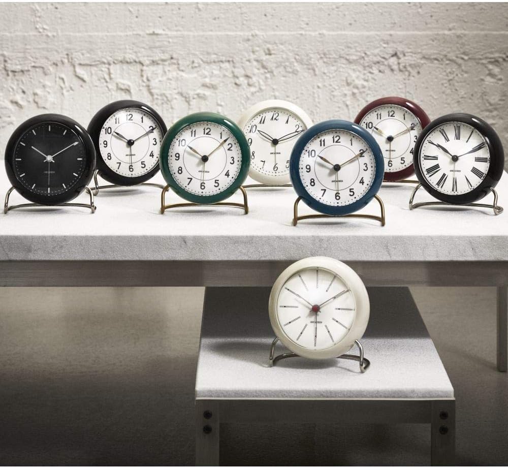 Rosendahl 43671 Arne Jacobsen Roman Tischuhr mit Alarm, Ø 11 cm, Schwarz/ Weiss